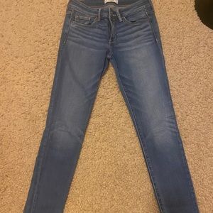 Abercrombie and Fitch skinny jeans 2r
